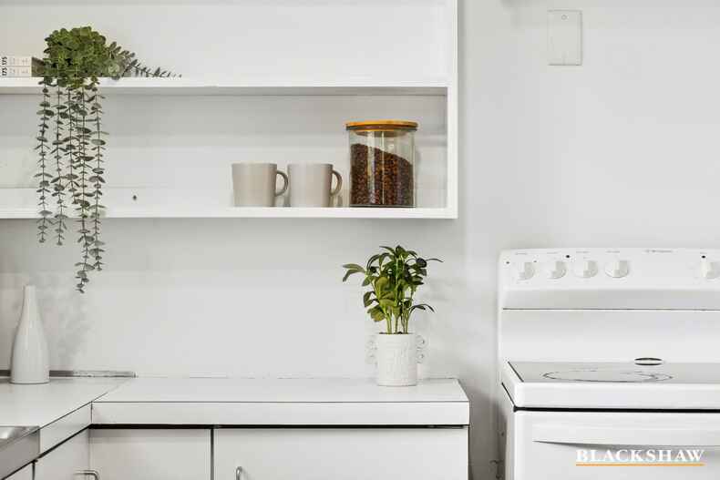 33 Sanderson Close Flynn