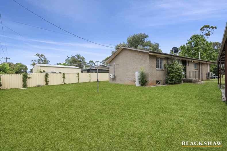 33 Sanderson Close Flynn