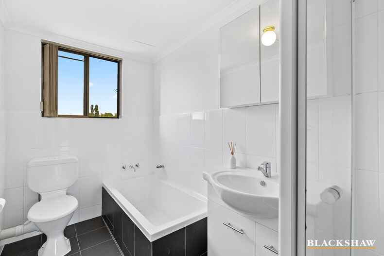 34/13-15 Mowatt Street Queanbeyan