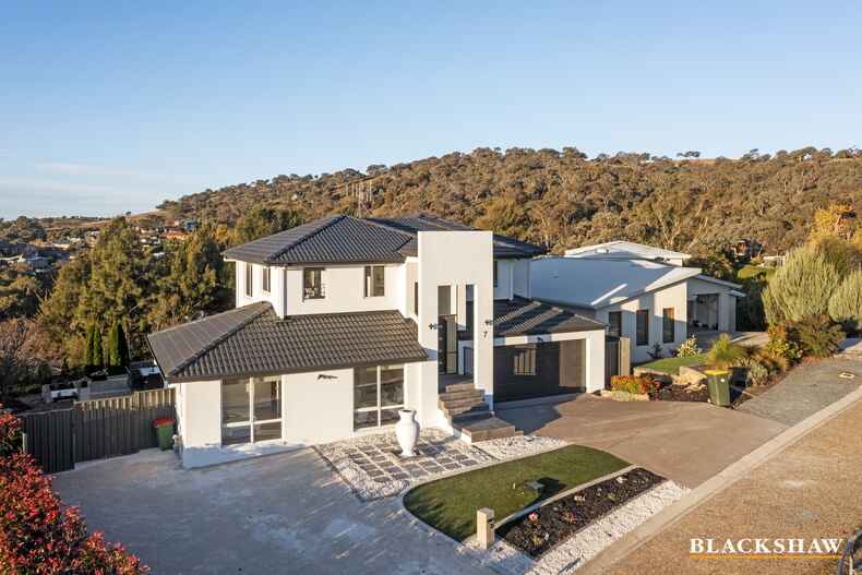 7 Myrtle Close Jerrabomberra