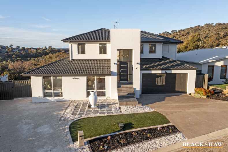 7 Myrtle Close Jerrabomberra