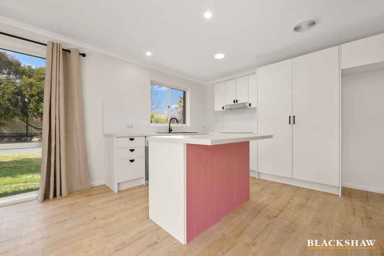 47 Dixson Circuit Conder