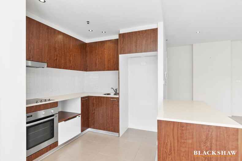 45/3 London Circuit City