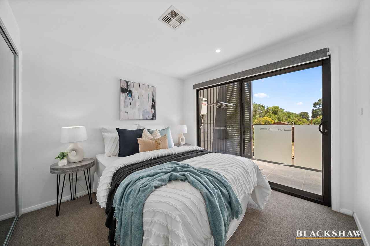 4/64 Goodwin Street Lyneham