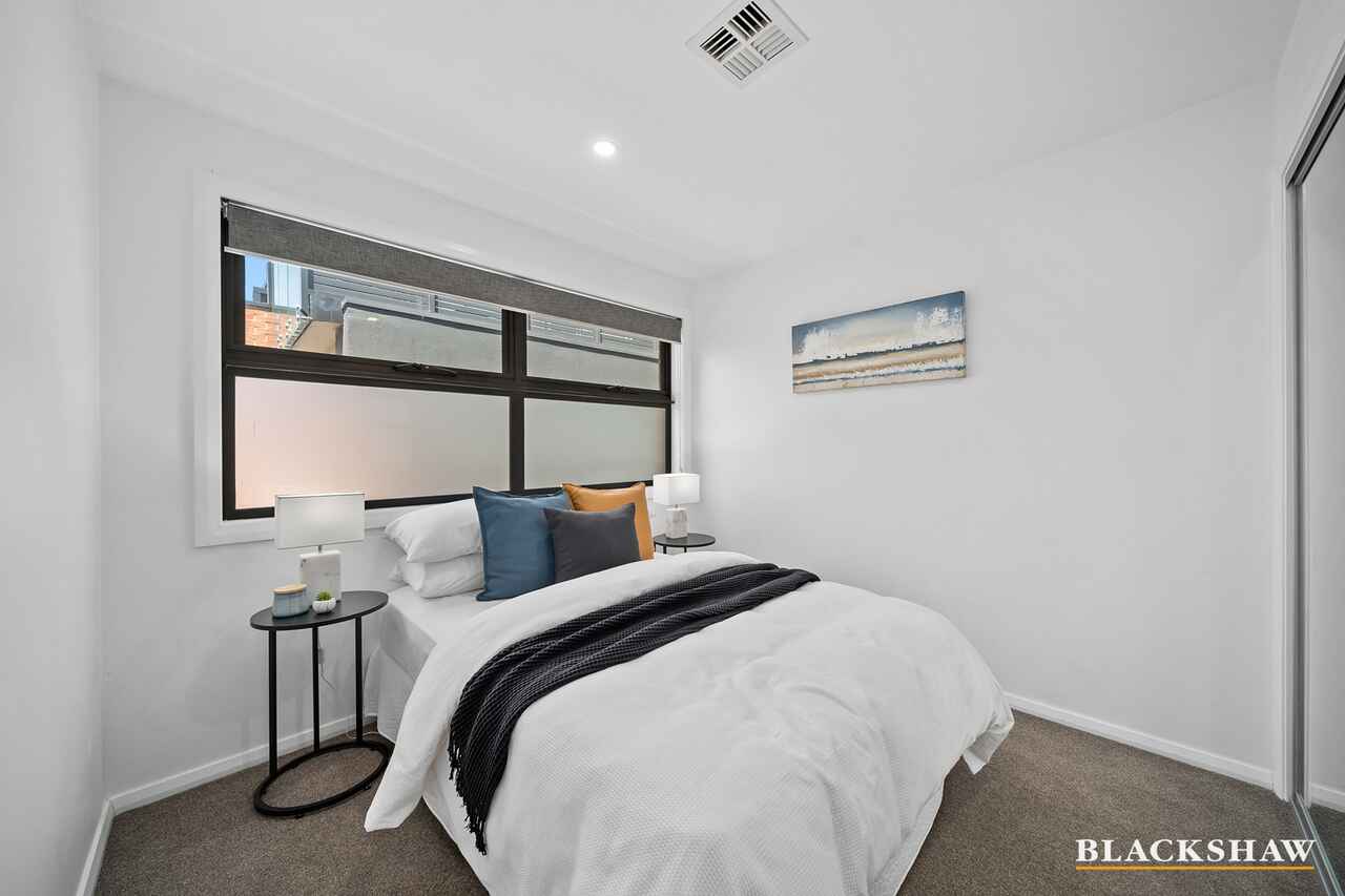 4/64 Goodwin Street Lyneham