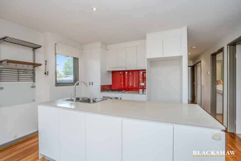 1/11 Cordeaux Street Duffy