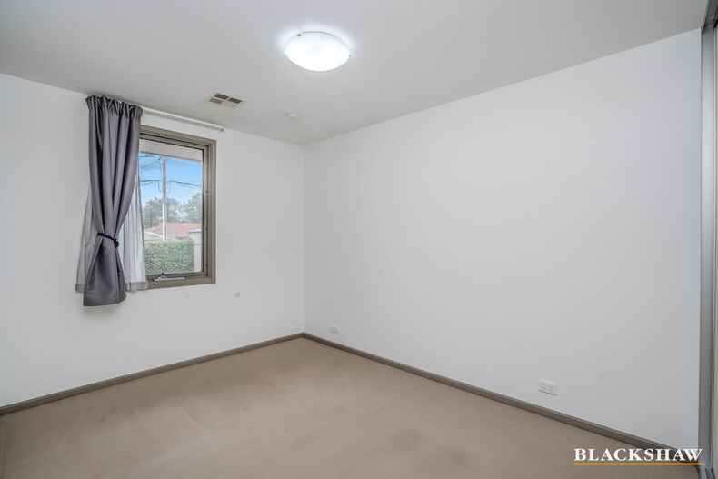 1/11 Cordeaux Street Duffy