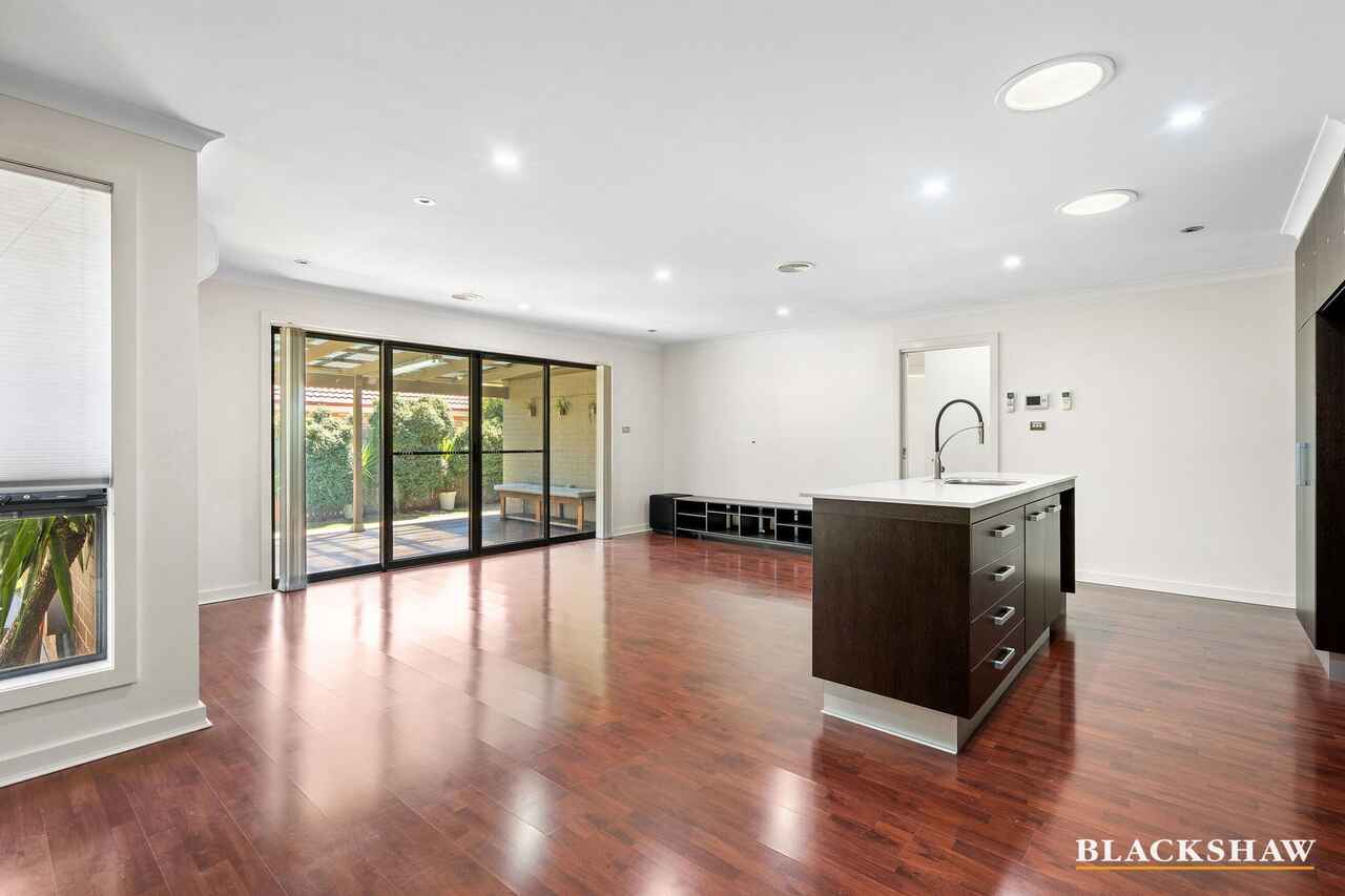 10 Dorothy Green Crescent Franklin