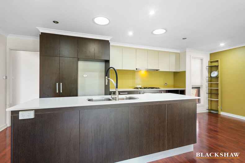 10 Dorothy Green Crescent Franklin