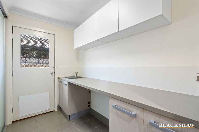 10 Dorothy Green Crescent Franklin