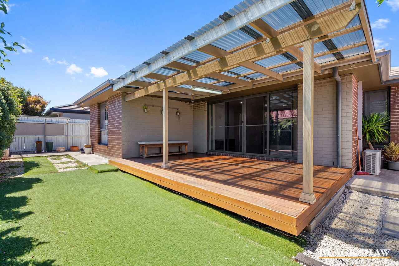 10 Dorothy Green Crescent Franklin