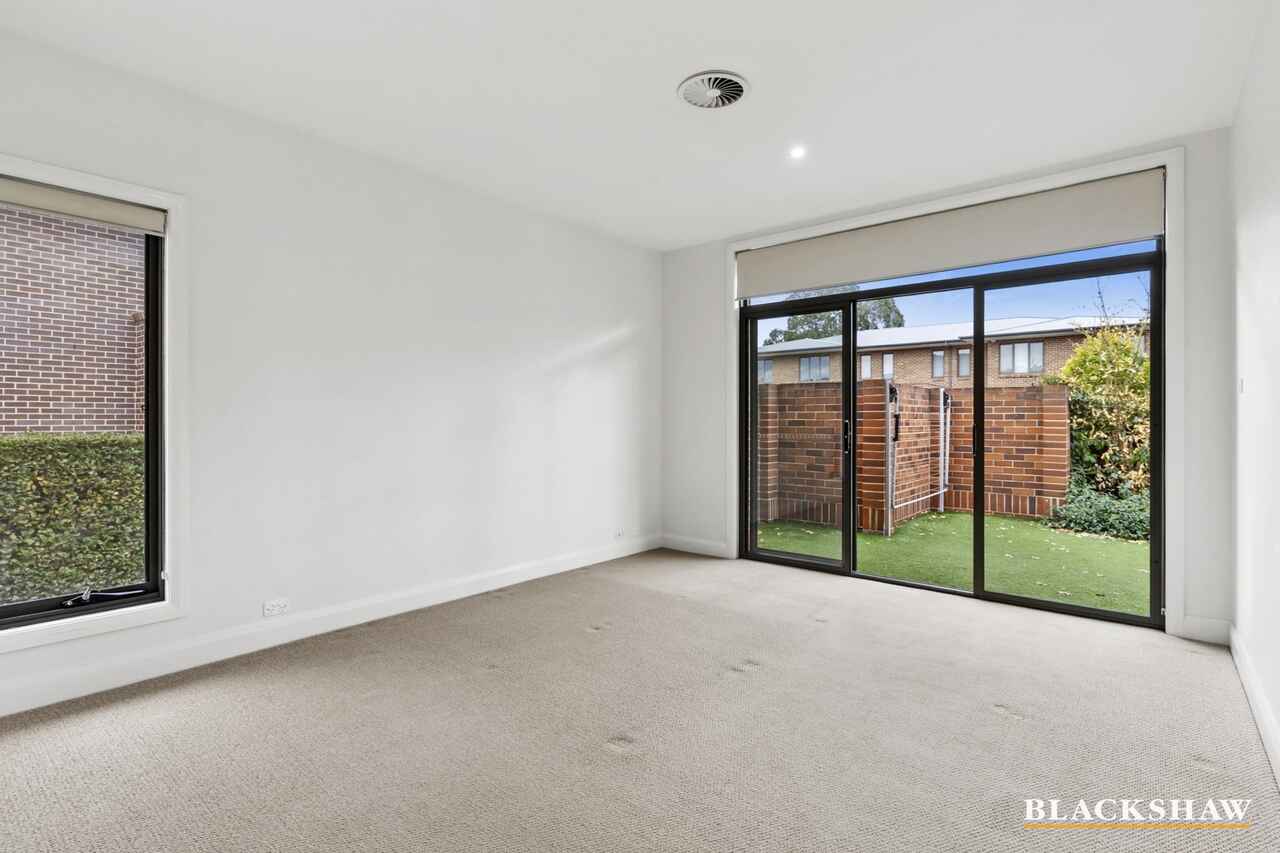 4/80 Newdegate Street Deakin