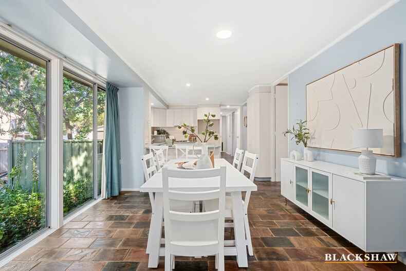 84 Chirnside Circuit Kambah