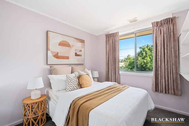 84 Chirnside Circuit Kambah