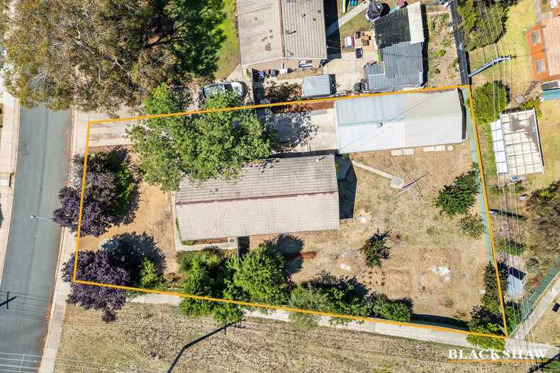 84 Chirnside Circuit Kambah