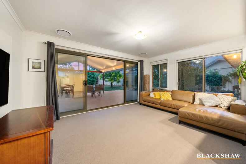 8 Morton Street Weetangera