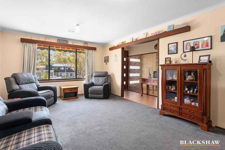 5 Inglis Place Latham