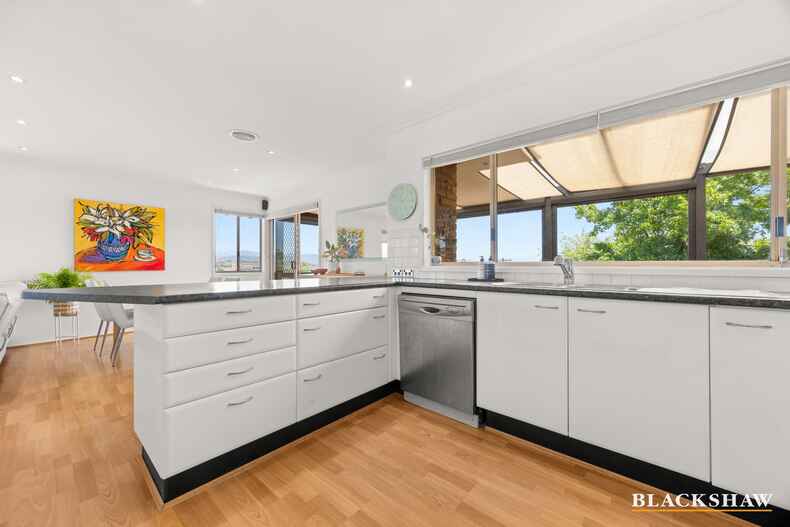 58 Denovan Circuit Calwell