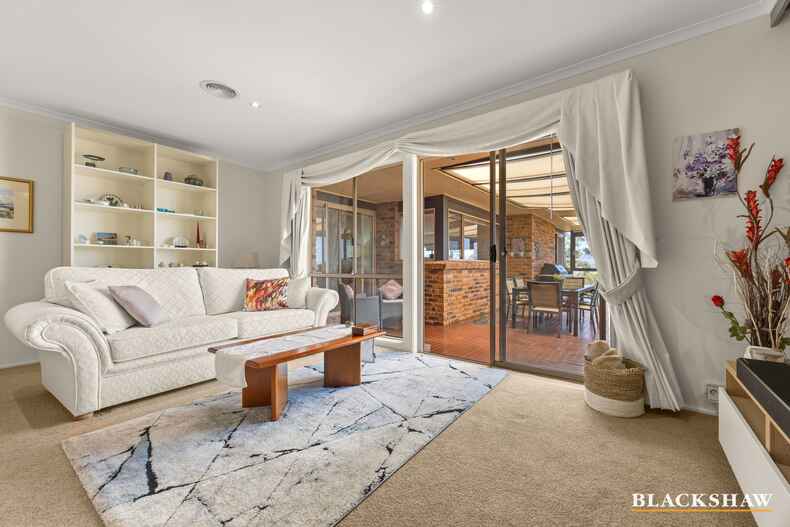 58 Denovan Circuit Calwell