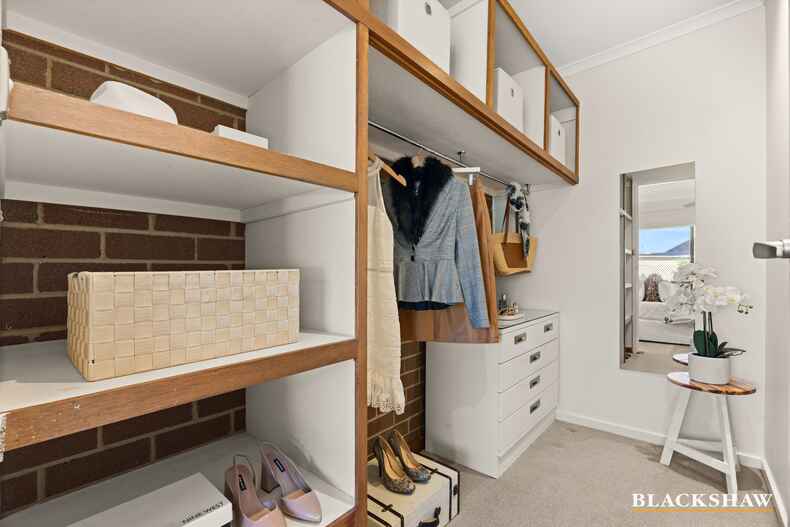 68 Hallen Close Phillip