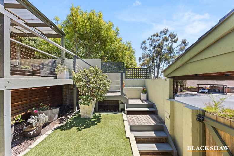 68 Hallen Close Phillip