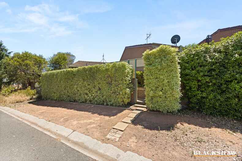 68 Hallen Close Phillip