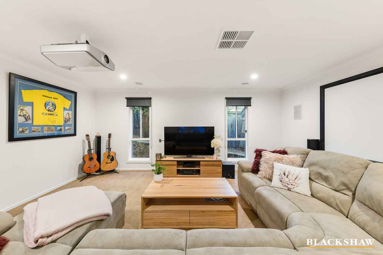 9 Booderee Place Banks