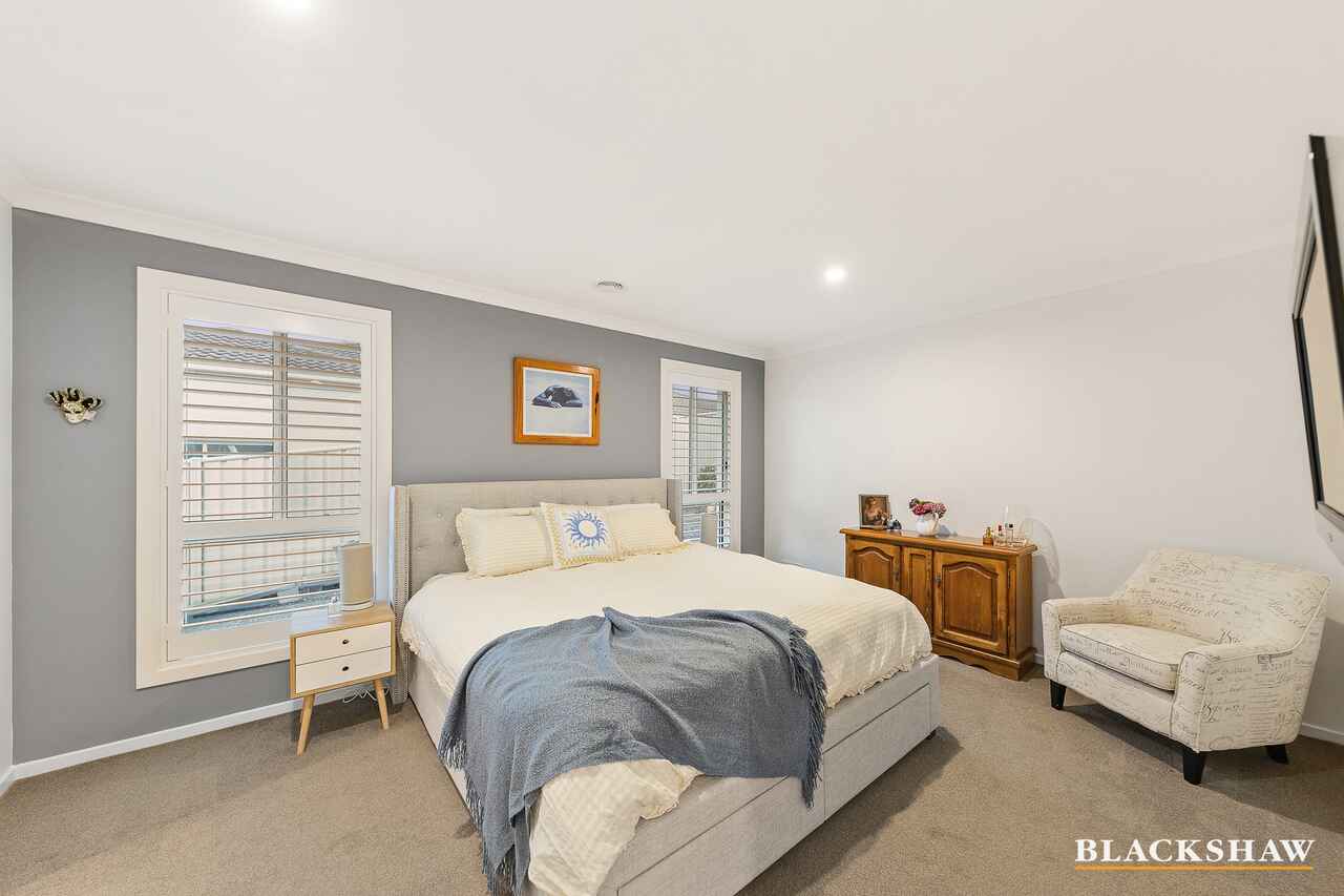 9 Booderee Place Banks