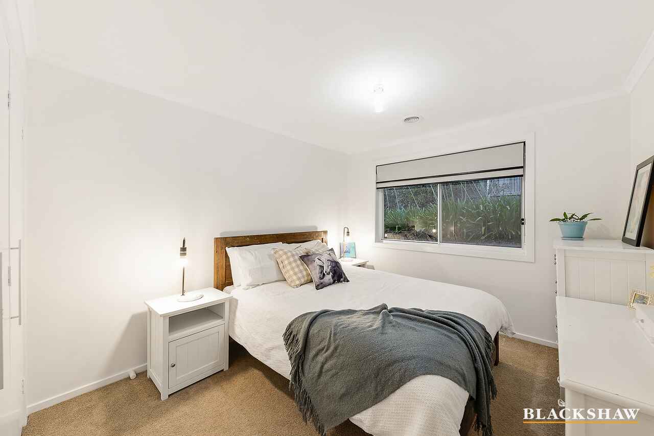 9 Booderee Place Banks