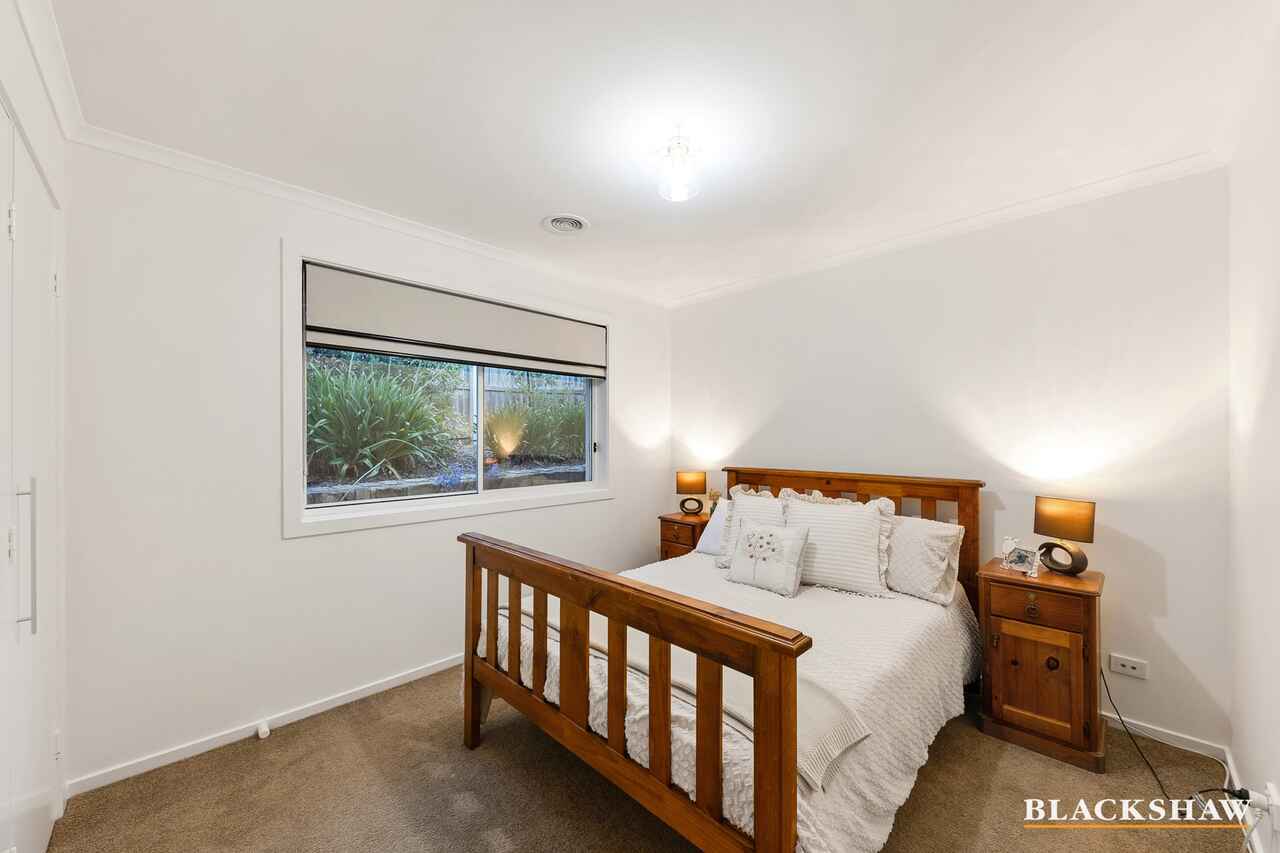 9 Booderee Place Banks