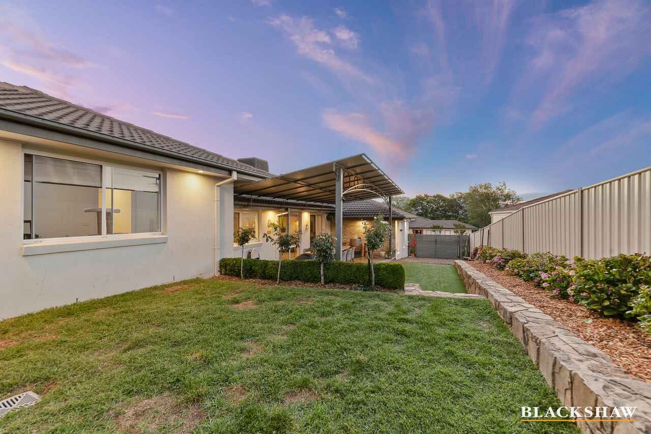 9 Booderee Place Banks