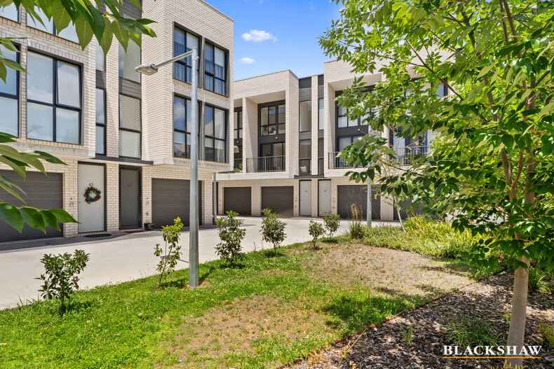 44/135 Easty Street Phillip