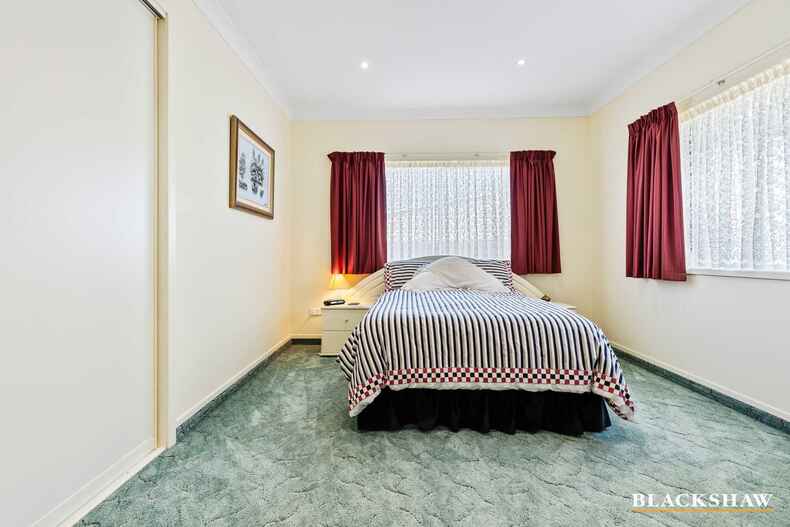 18   Angophora Place Catalina