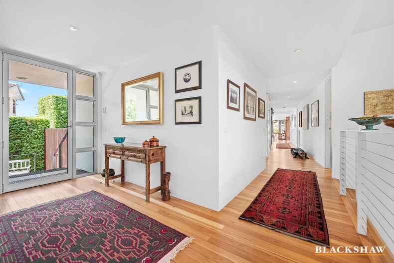 9 Johnston Street Narrabundah