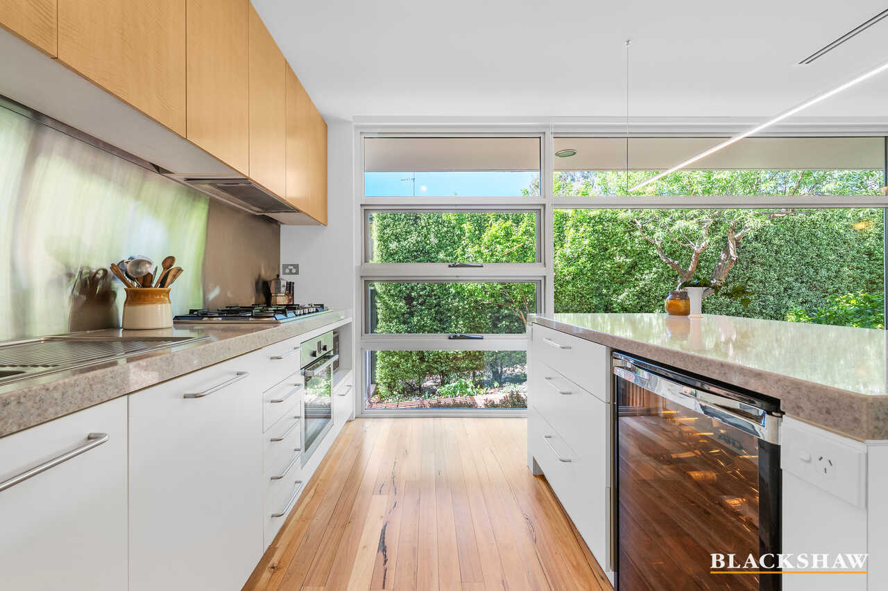 9 Johnston Street Narrabundah