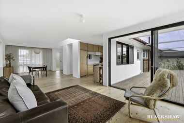 17 McCabe Crescent Holt