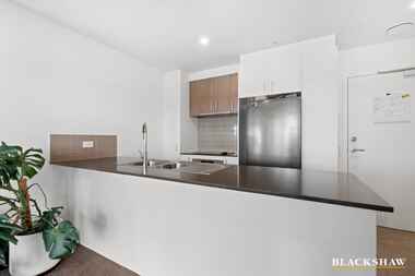 20/200 John Gorton Drive Coombs