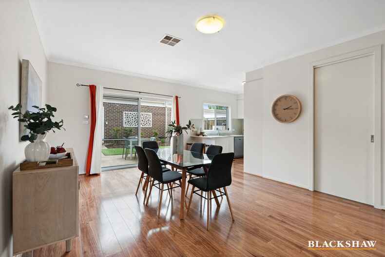 3/50 Peter Cullen Way  Wright