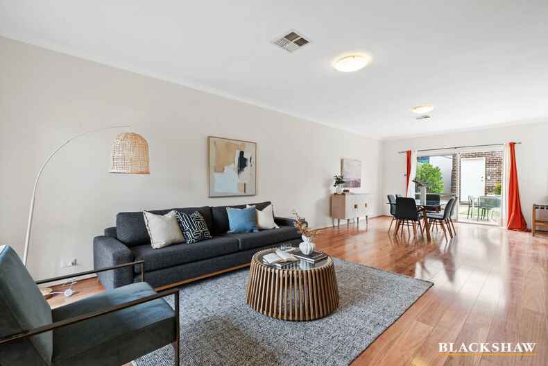 3/50 Peter Cullen Way  Wright
