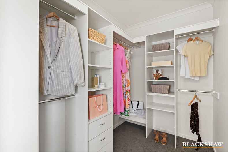 3/50 Peter Cullen Way  Wright