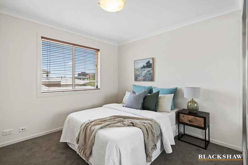 3/50 Peter Cullen Way  Wright