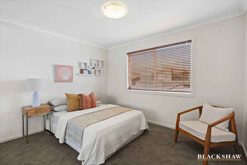 3/50 Peter Cullen Way  Wright