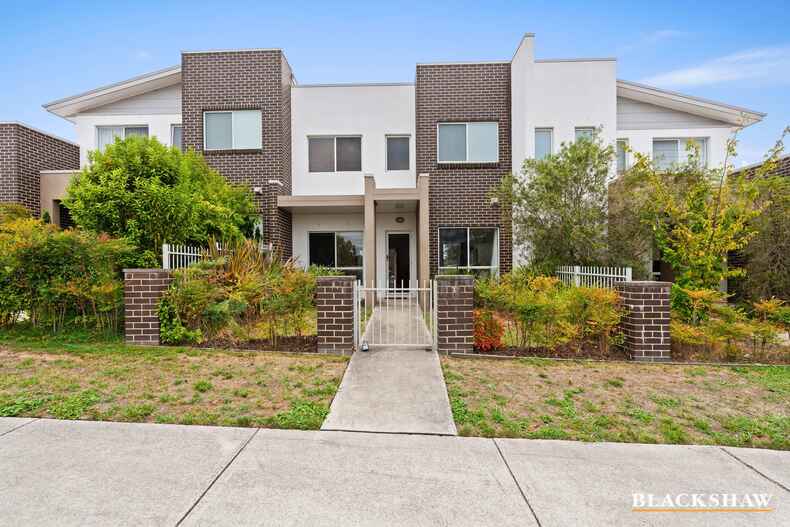 3/50 Peter Cullen Way  Wright