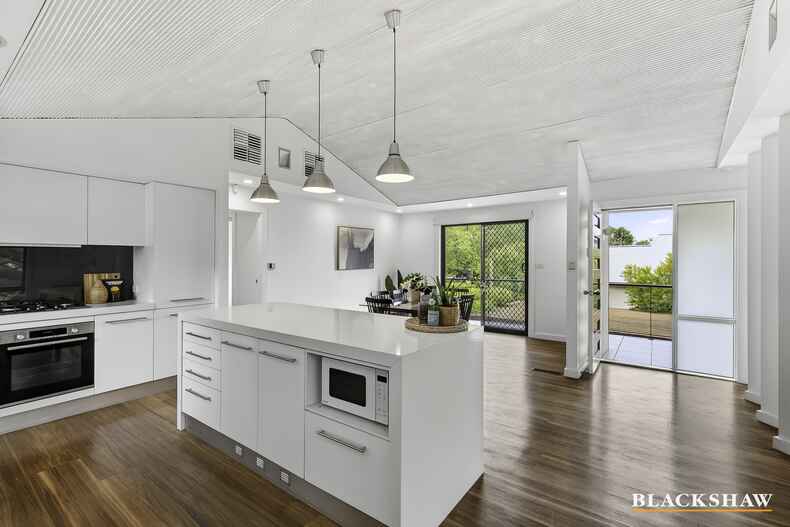 8 De Smet Place Fraser