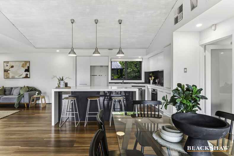 8 De Smet Place Fraser