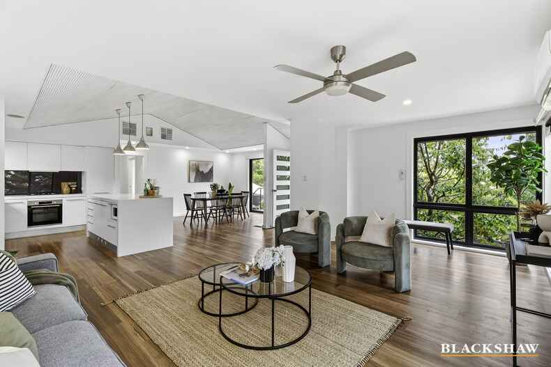 8 De Smet Place Fraser