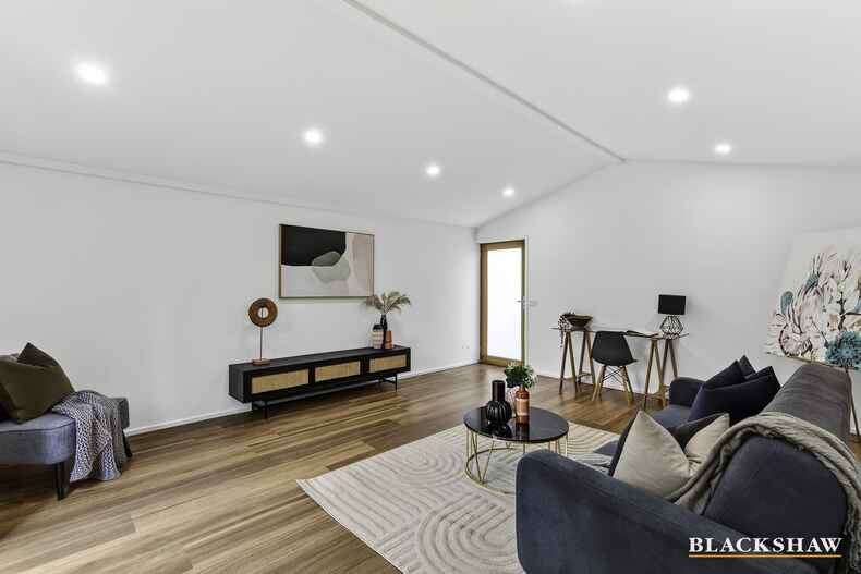 8 De Smet Place Fraser