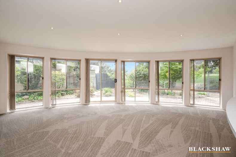 39 Britten-Jones Drive  Holt