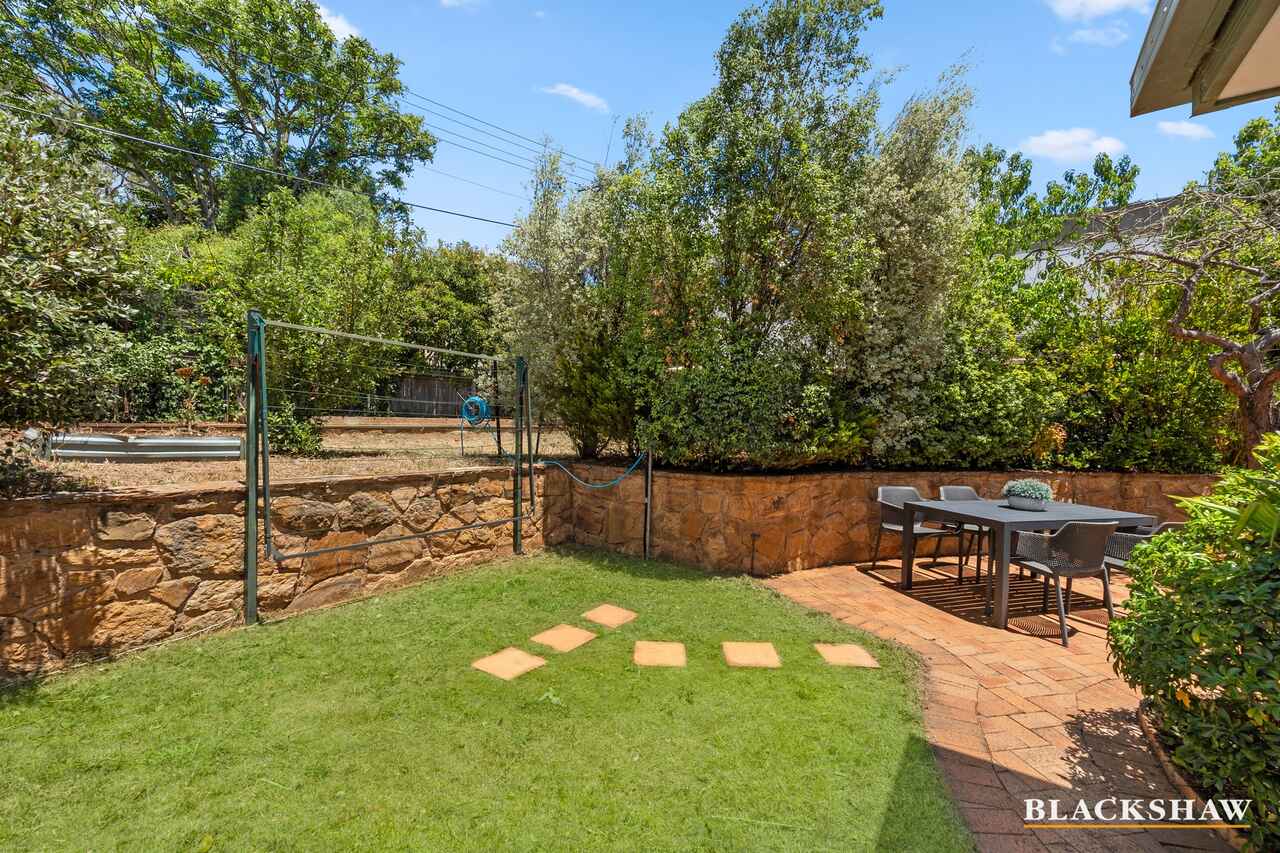 12 Caley Crescent Narrabundah