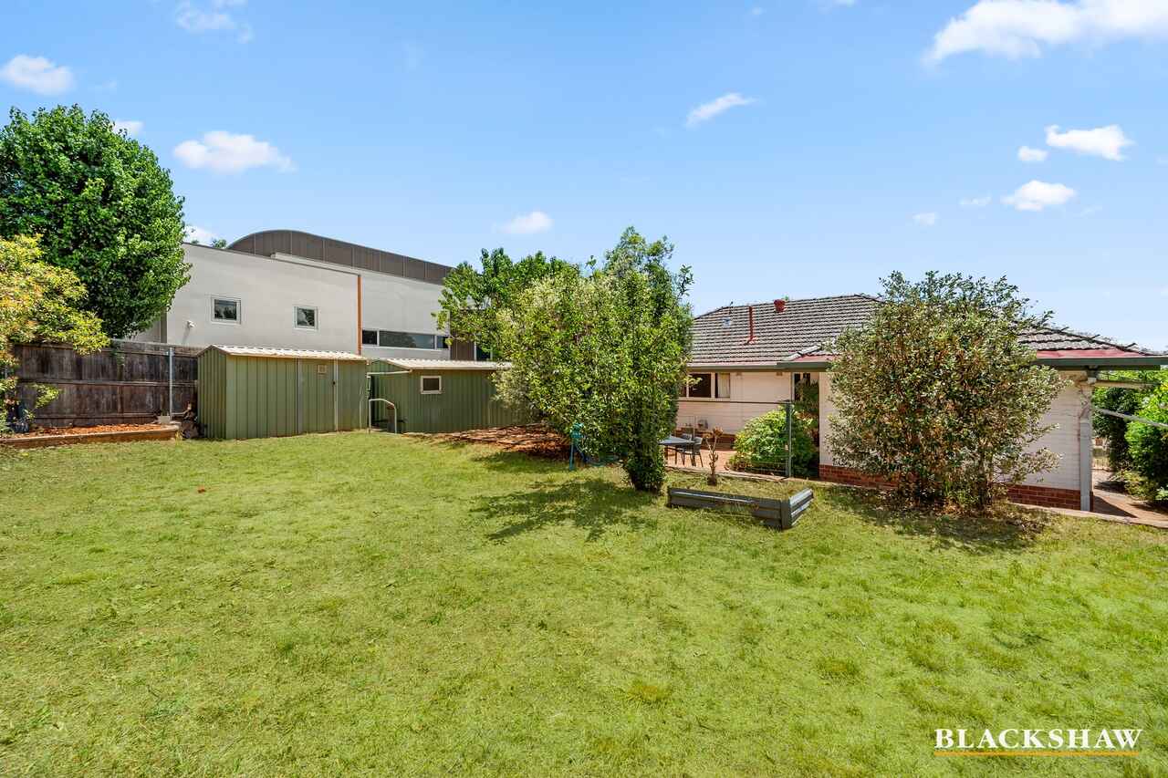 12 Caley Crescent Narrabundah